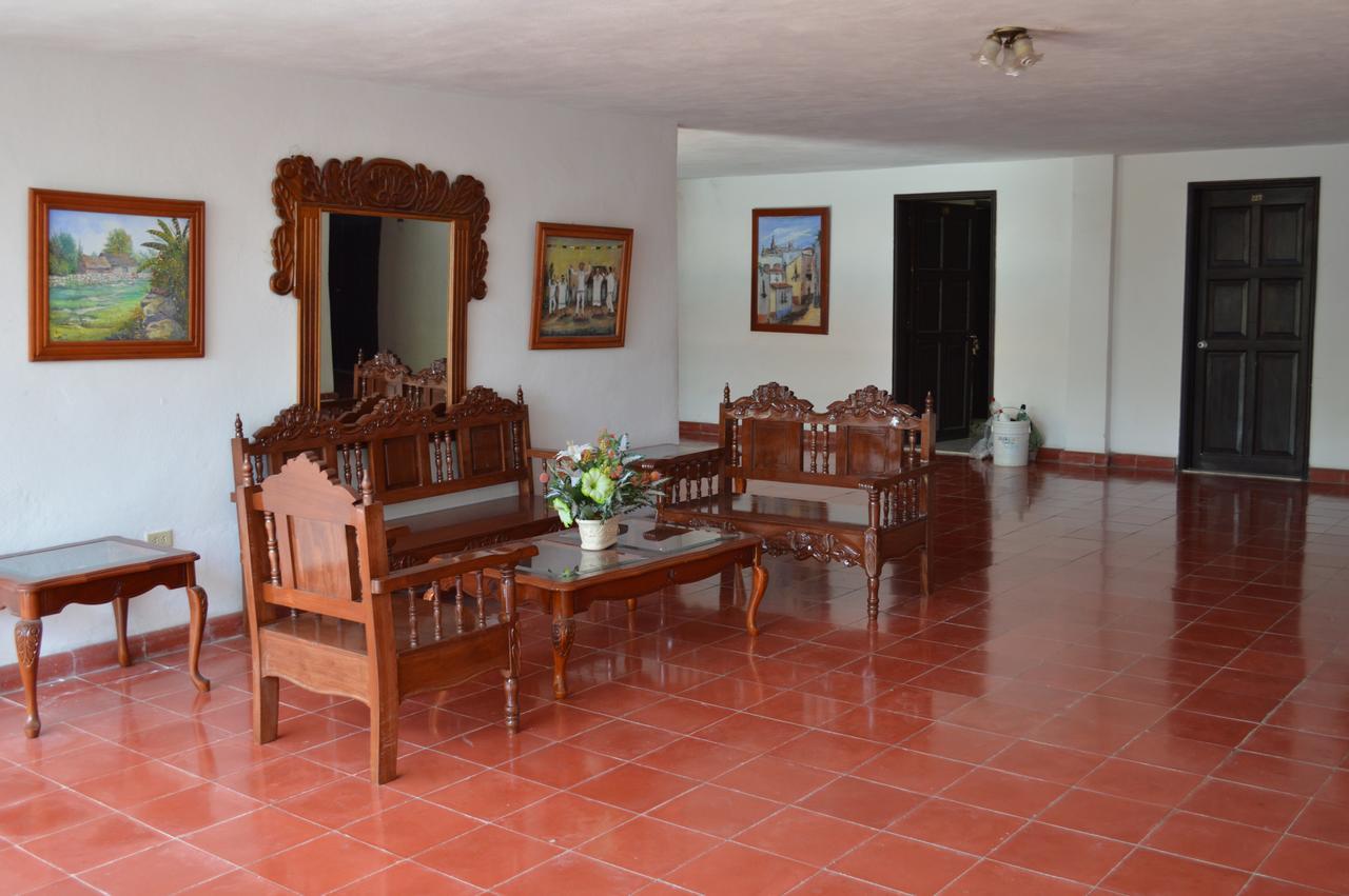 Hotel San Clemente فالادوليد المظهر الخارجي الصورة