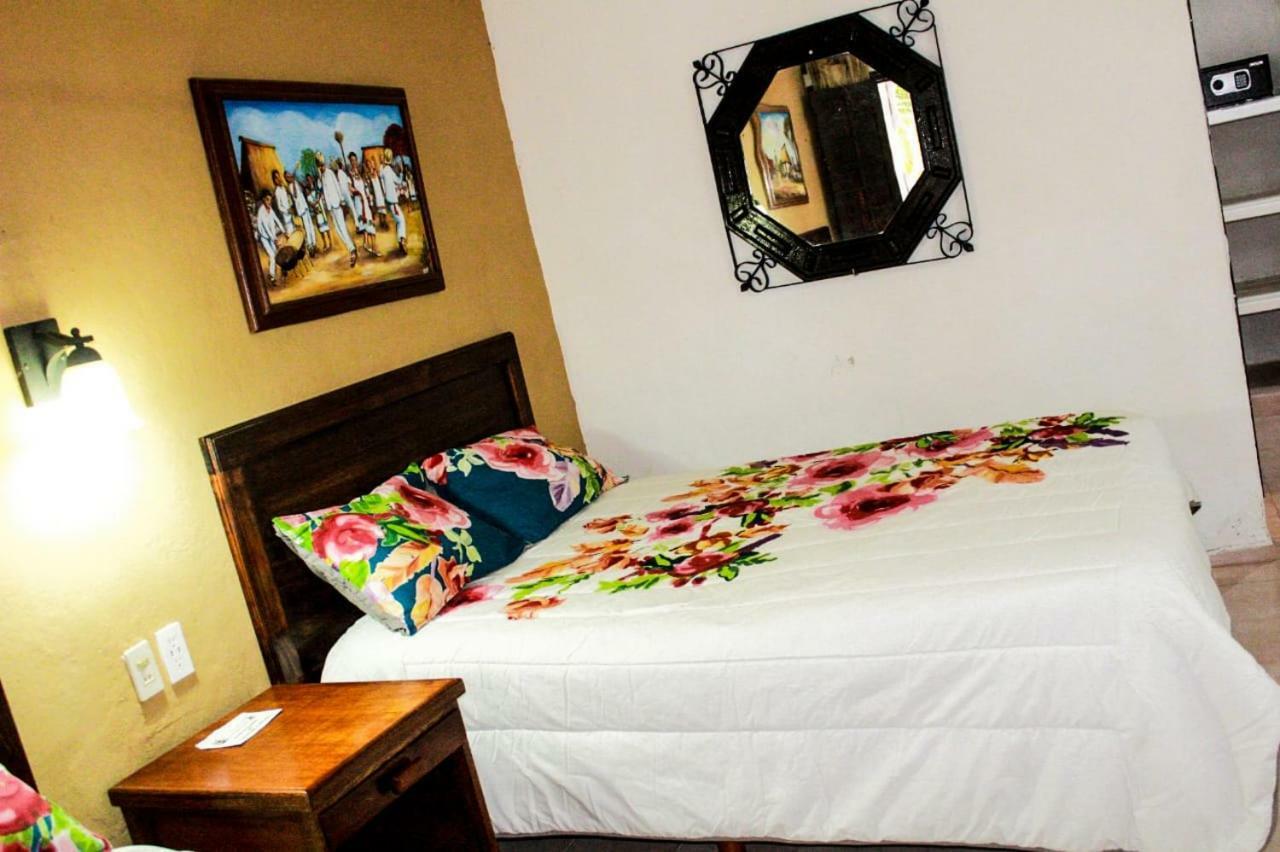 Hotel San Clemente فالادوليد المظهر الخارجي الصورة